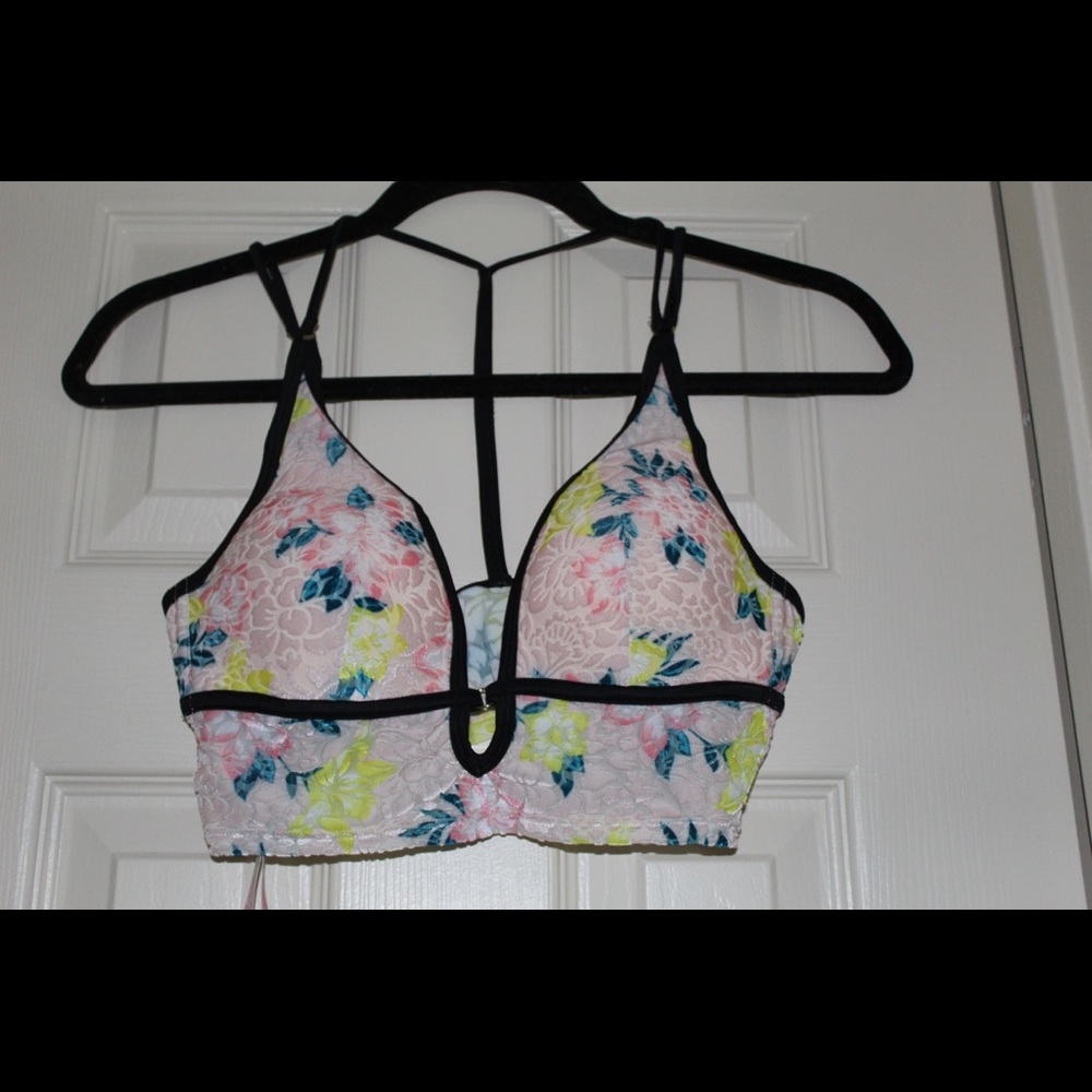 VS Pink Wireless Bralette